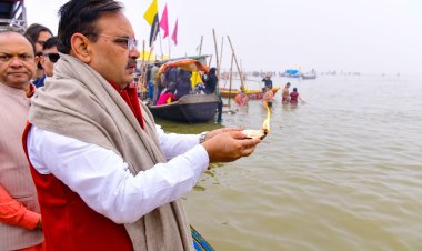 Mahakumbh 2025 : राजस्थान के सीएम भजनलाल शर्मा ने संगम में लगाई पावन डुबकी
