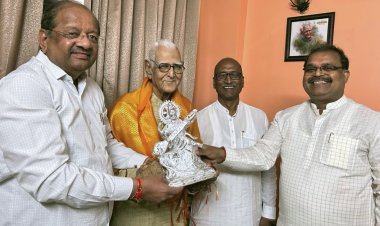 वरिष्ठ साहित्यकार डॉ. रामदरश मिश्र को पद्मश्री सम्मान दिये जाने की हुई घोषणा : जनसेवक गोपाल शेट्टी ने दी बधाई