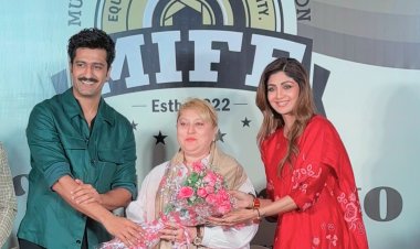 Parul Chawla Honored at MIFF: A Celebration of Excellence in PR & Marketing