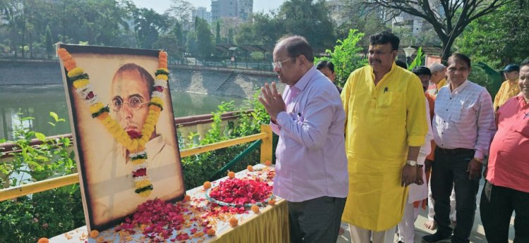 स्वातंत्र्य वीर सावरकर की पुण्यतिथि निमित्त बोरीवली में माल्यार्पण कार्यक्रम का आयोजन