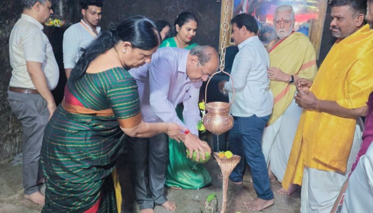 महाशिवरात्रि के अवसर पर बोरीवली की मंडपेश्वर गुफा आज बनी जैसे "मिनी काशी"