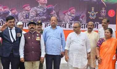 भारतीय सेना के सम्मान में दहिसर में आयोजित की गई "तिरंगा यात्रा"