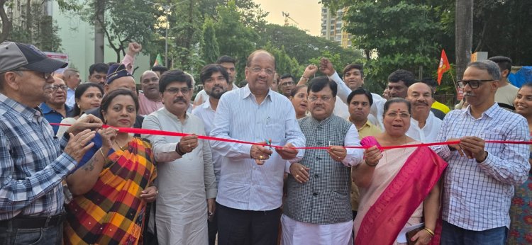 सिद्धार्थ नगर में सड़क चौड़ीकरण के बाद आवागमन के लिए पूर्व सांसद गोपाल शेट्टी ने किया उद्घाटन