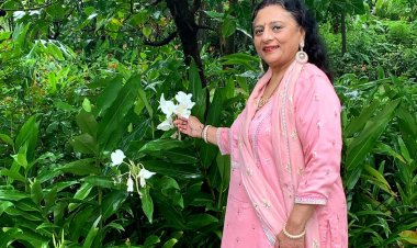 कविता : मैं प्रकृति की ऋणी हूँ 