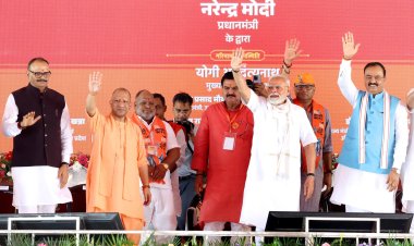 पीएम नरेन्द्र मोदी एक दिवसीय दौरे पर पहुंचे अपने संसदीय क्षेत्र वाराणसी : सेवापुरी के बनौली गांव में विशाल जनसभा को किया संबोधित