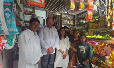 एक बेटी की पुकार पर गणेश दर्शन के लिए जब झोपड़े में जा पहुंचे पूर्व साँसद गोपाल शेट्टी