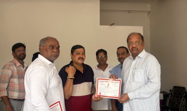 Borivali : राजेंद्र नगर रहिवासी सार्वजनिक गणेश उत्सव मंडल आयोजित रक्तदान शिविर में 80 यूनिट रक्त हुआ एकत्रित