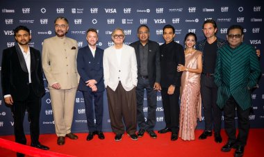 एप्लॉज एंटरटेनमेंट की  "गांधी" ने TIFF के रेड कार्पेट पर बढ़ाया भारत का मान