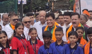 प्रधानमन्त्री के जन्मदिन पर कांदिवली में "एक पेड़ मां के नाम" अंतर्गत पौधारोपण का आयोजन