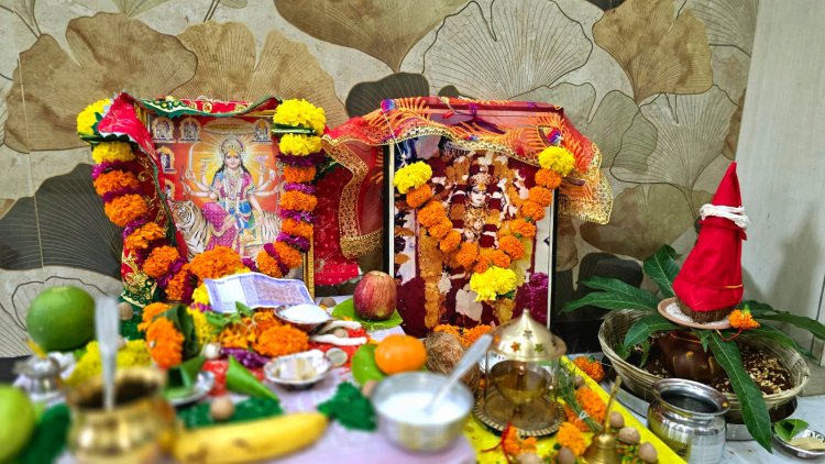 नवरात्रि पर विशेष अवधी रचना "रहिया जोहत बानी न"