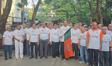 कांदिवली में "वरिष्ठ नागरिक  वाकाथॉन" के आयोजन में शामिल हुए पूर्व सांसद गोपाल शेट्टी