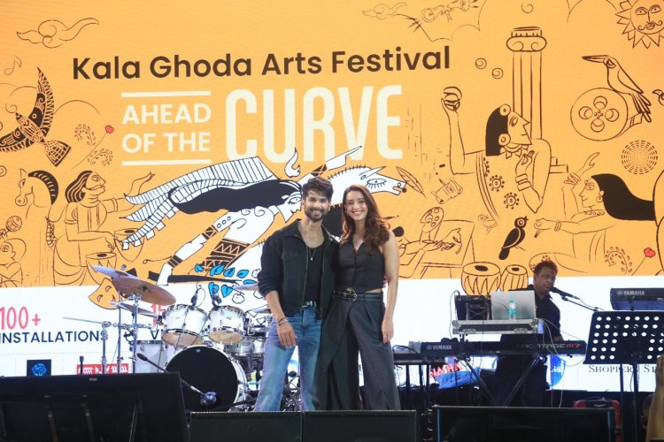 मुम्बई के काला घोड़ा फेस्टिवल में शाहिद कपूर, तृप्ति डिमरी ने किया ओ’रोमियो का प्रमोशन, मचाया धमाल...