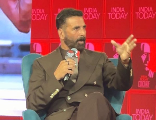 “नेचुरल ही भारतीय तरीका है” - इंडिया टुडे कॉन्क्लेव में आर्टिफिशियल सिक्स-पैक कल्चर पर बोले अक्षय कुमार
